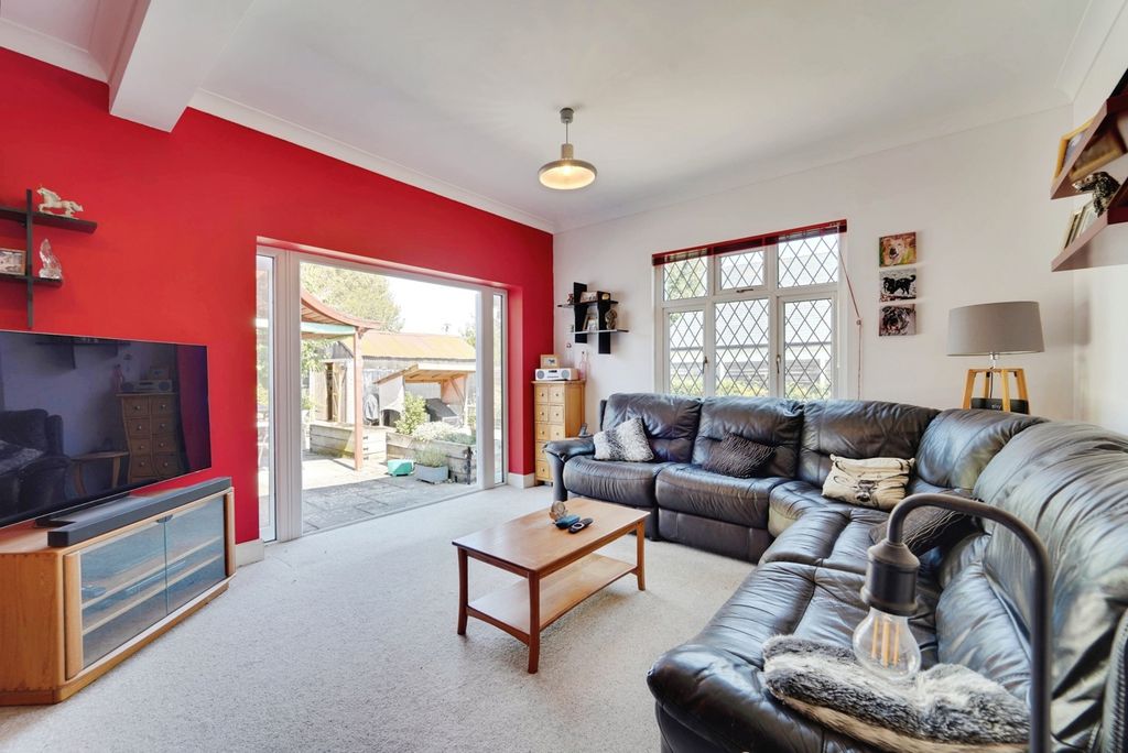 Property photo 2 of 31 Pbox-Img.Jpg