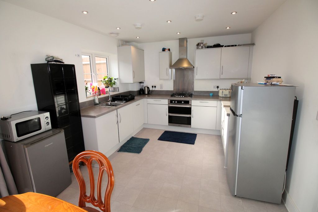 Property photo 2 of 13 Kitchen/Diner