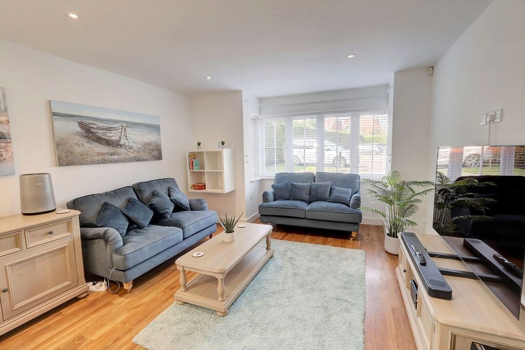 Property photo 2 of 13 Picture No. 02