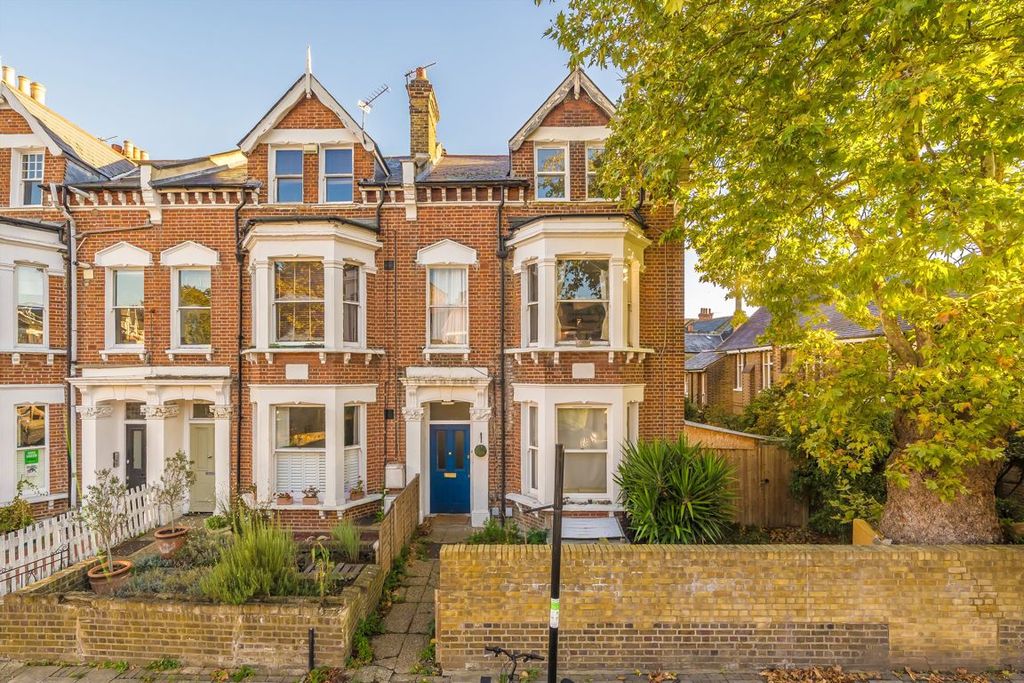 Property photo 1 of 7