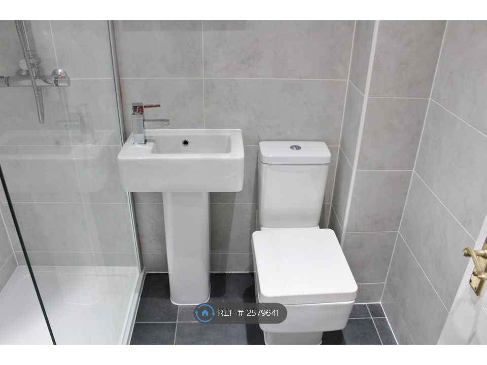 Property photo 2 of 13 Shower Room