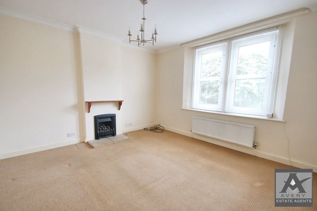 Property photo 3 of 6 Gallery