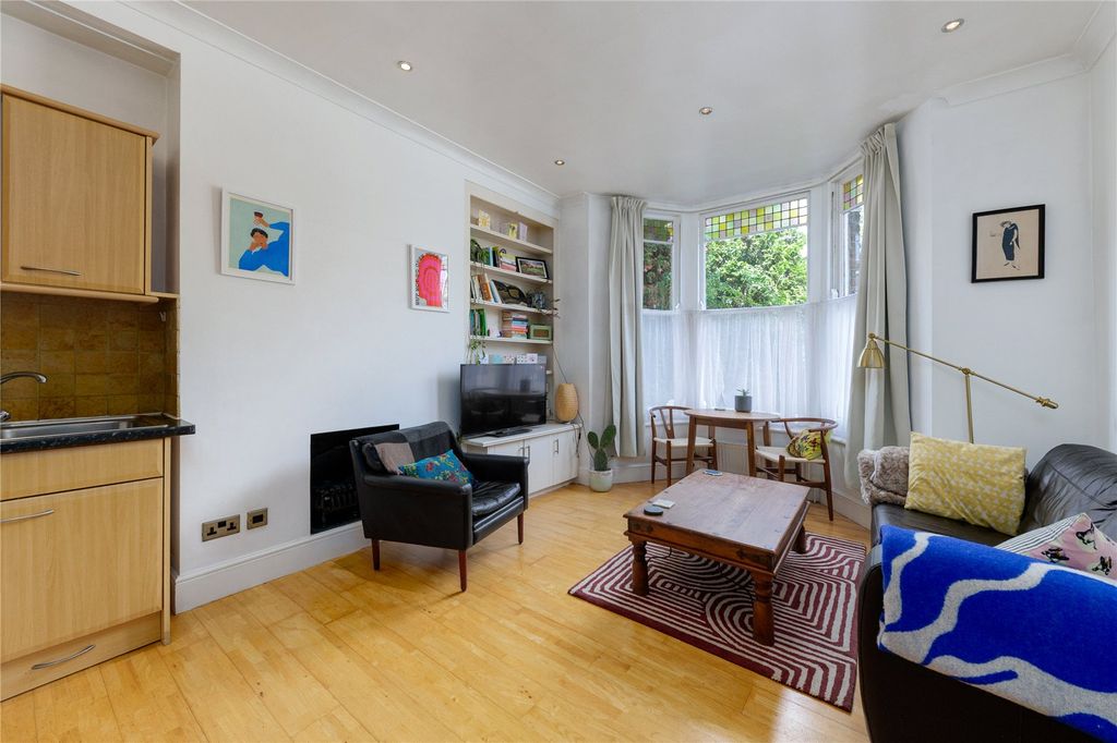 Property photo 3 of 14 Reception Room