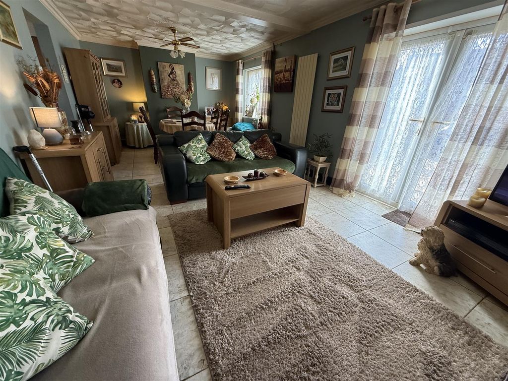 Property photo 3 of 36 Img_9969.Jpeg