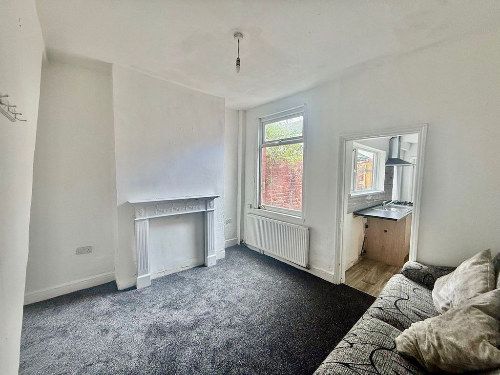 Property photo 2 of 6