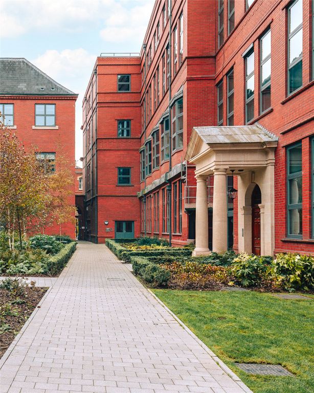 Property photo 1 of 8 Picture No. 11