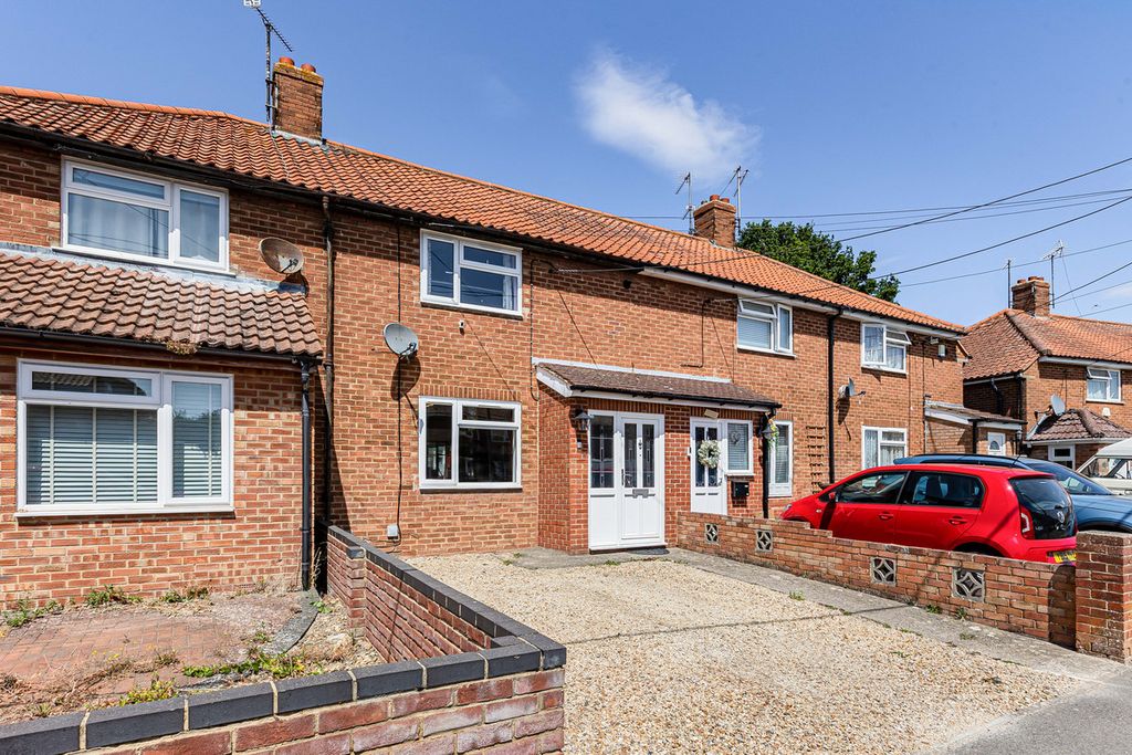 Property photo 1 of 33