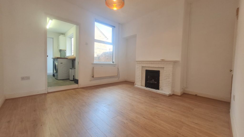 Property photo 3 of 16 Picture No. 11