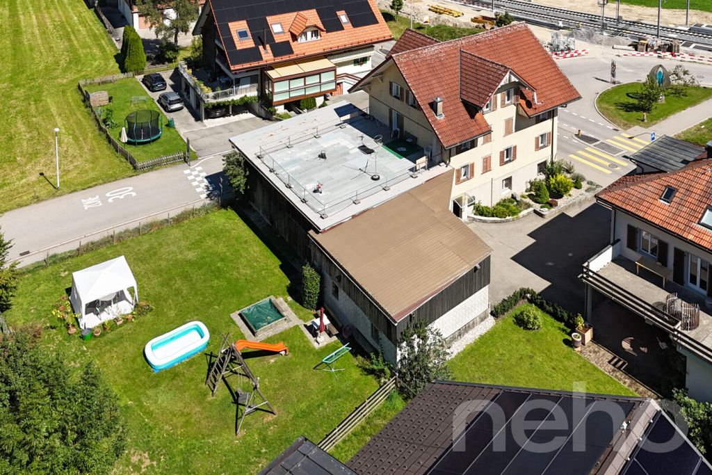 Property photo 3 of 9