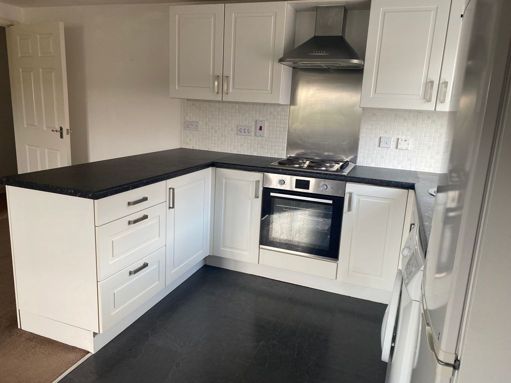 Property photo 2 of 8