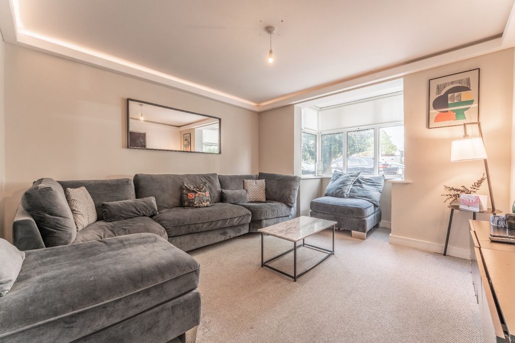 Property photo 3 of 22 5398184