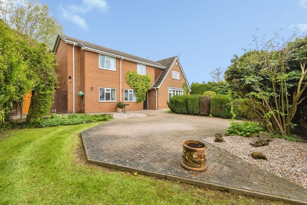 Property photo 1 of 23