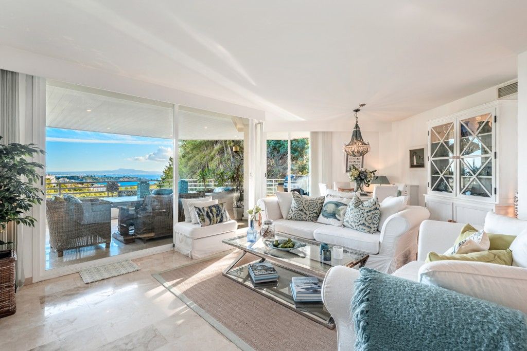 Property photo 2 of 13 Living