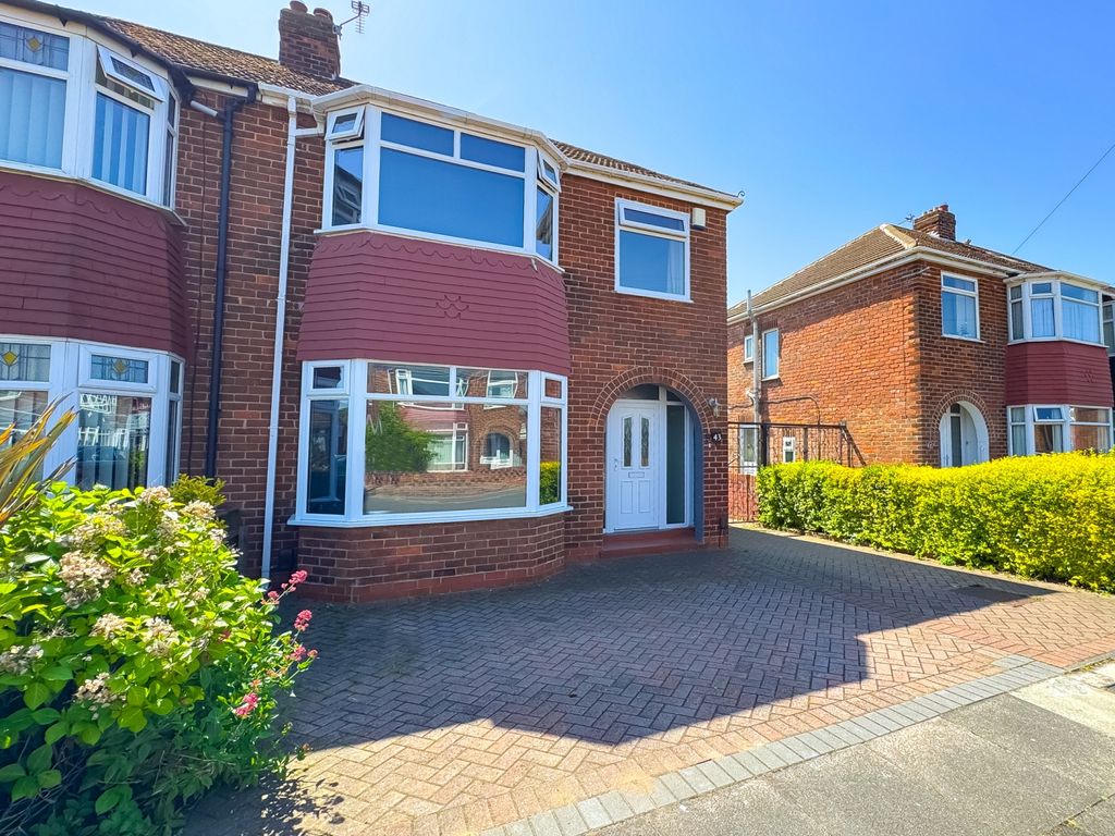 Property photo 1 of 16 Southbrooke Hartlepool Ewemove-15 Copy
