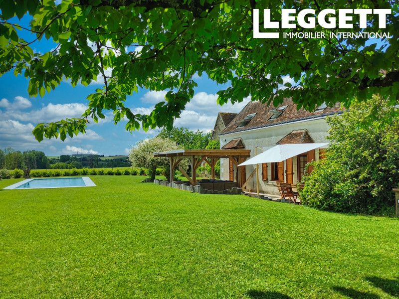 Property photo 2 of 10