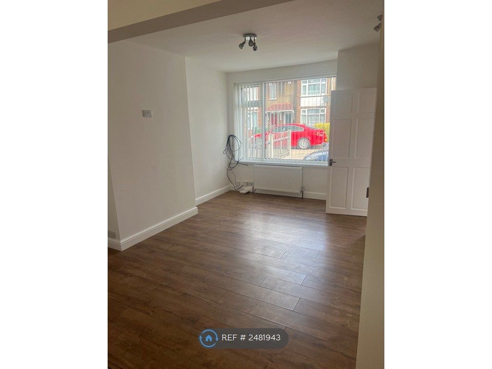 Property photo 2 of 3