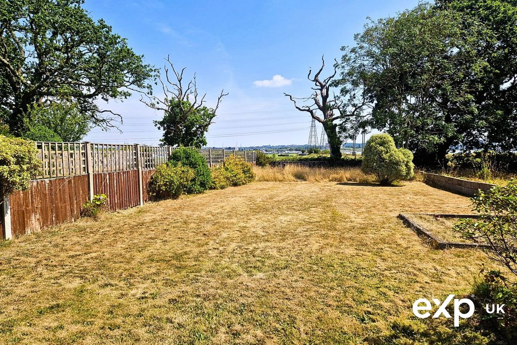Property photo 3 of 21