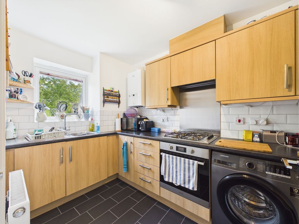 Property photo 2 of 13 Kitchen