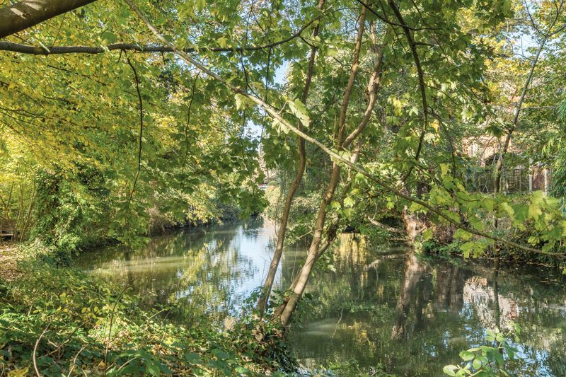 Property photo 3 of 17 Photo 3