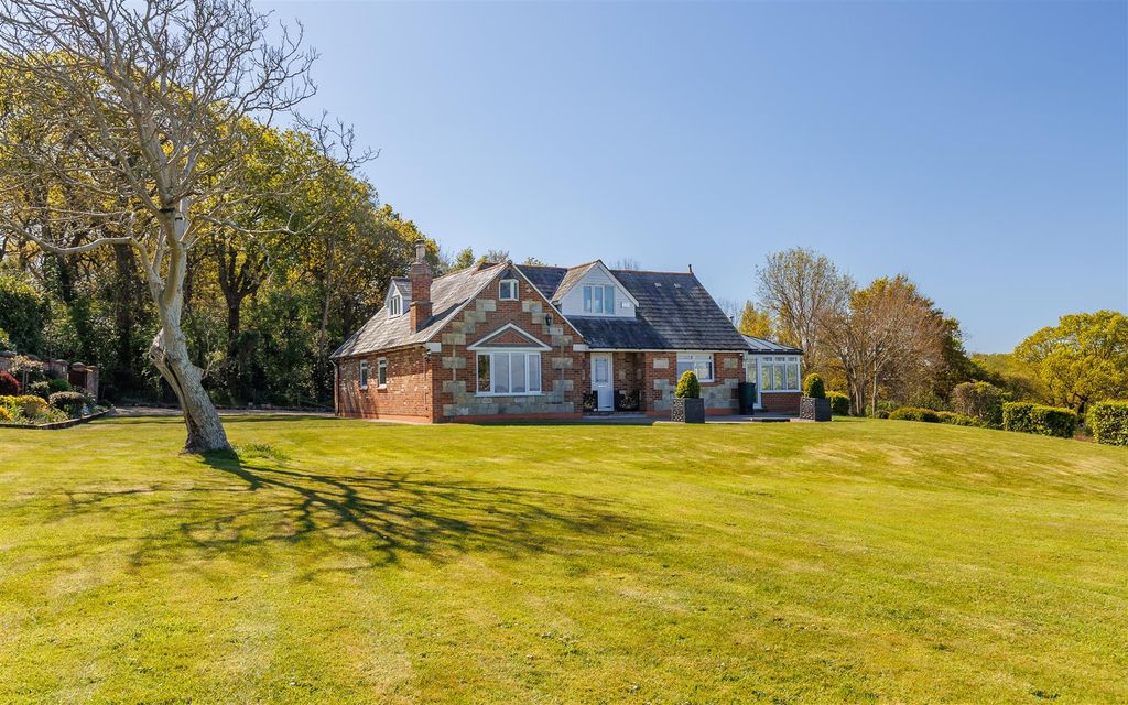 Property photo 1 of 39