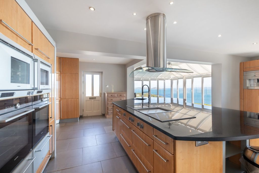 Additional image 6 of 5 bed detached house for saleRavelin Road, Fort George, St Peter Port GY1