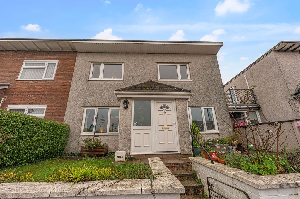 Property photo 1 of 41