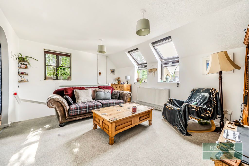 Property photo 3 of 16 Photo 11