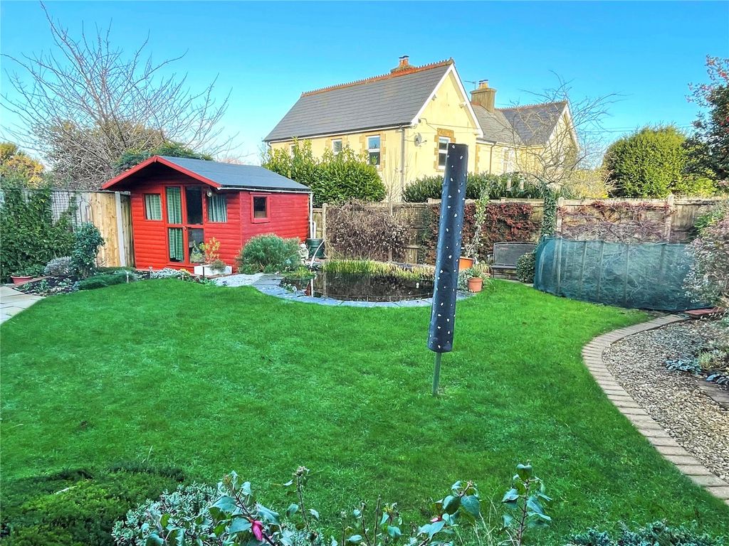 Property photo 2 of 25 Picture No. 01