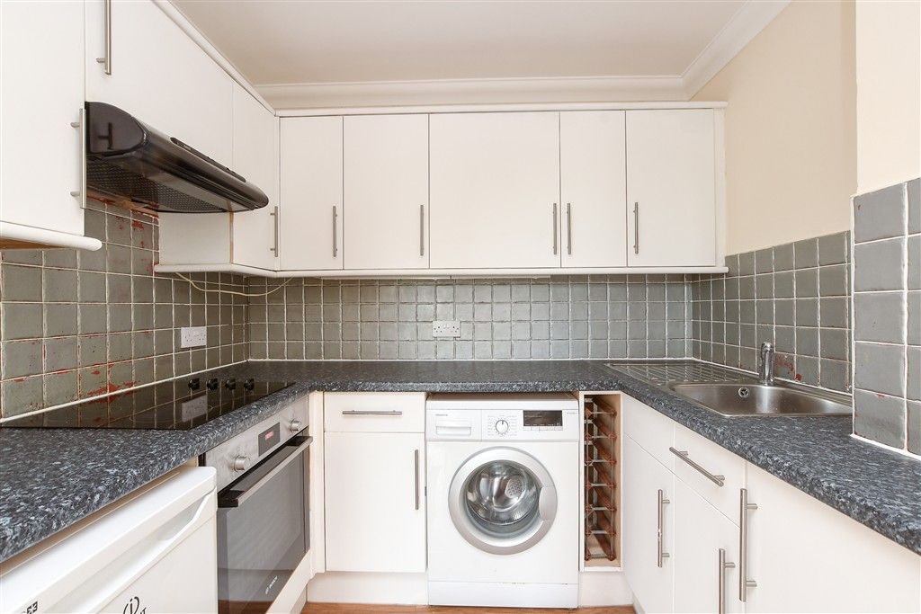 Property photo 3 of 14 Kitchen