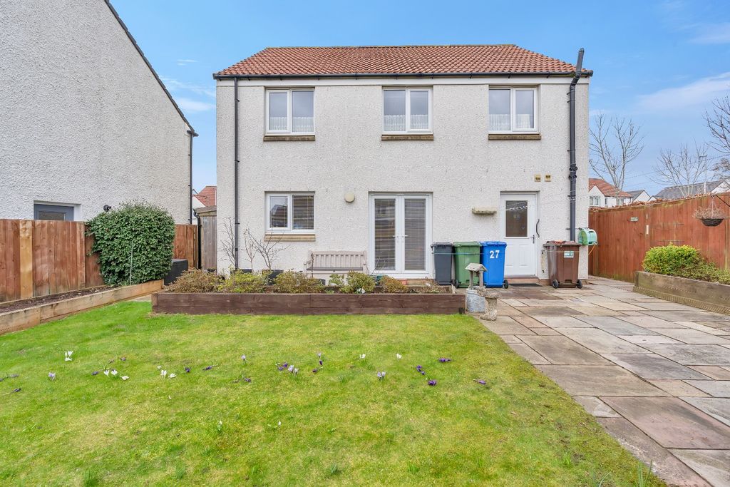 Property photo 2 of 21