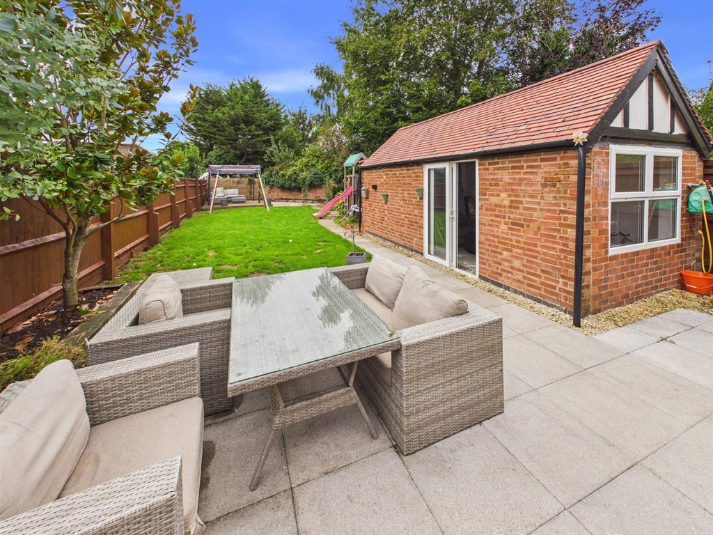 Property photo 3 of 22