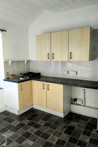 Property photo 3 of 3