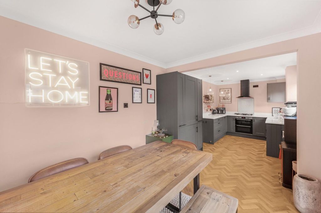 Property photo 2 of 24 Kitchen/Dining Room,