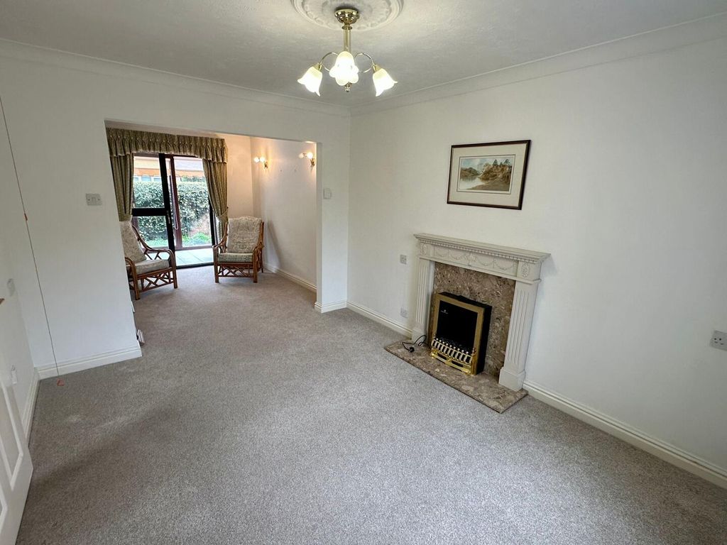 Property photo 2 of 15 Living Room