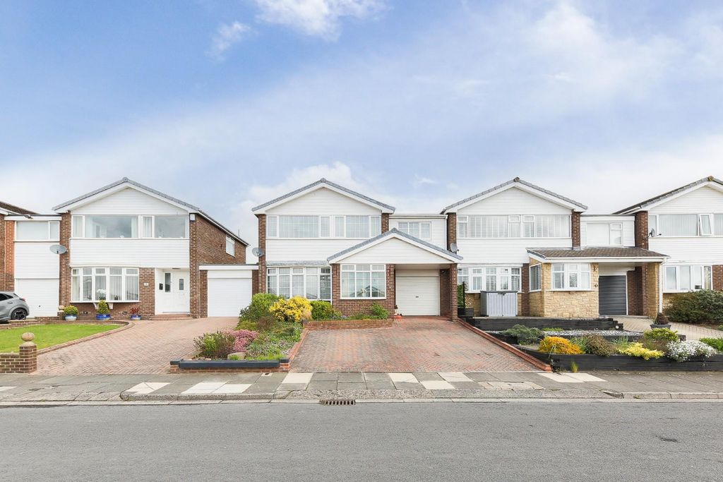 Property photo 1 of 23 External