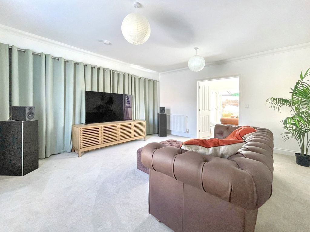 Property photo 3 of 29