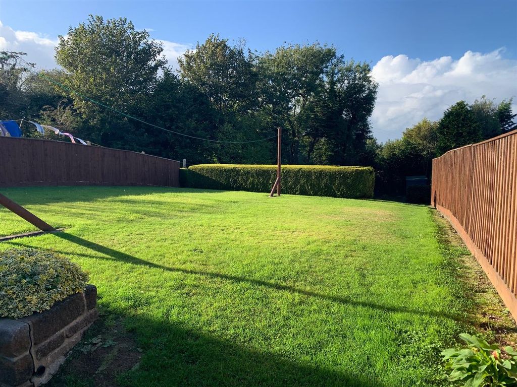 Property photo 3 of 12 Garden 1.Jpg