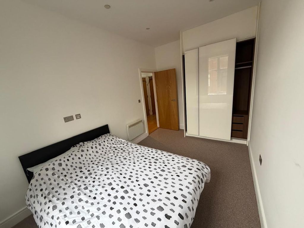 Property photo 3 of 6