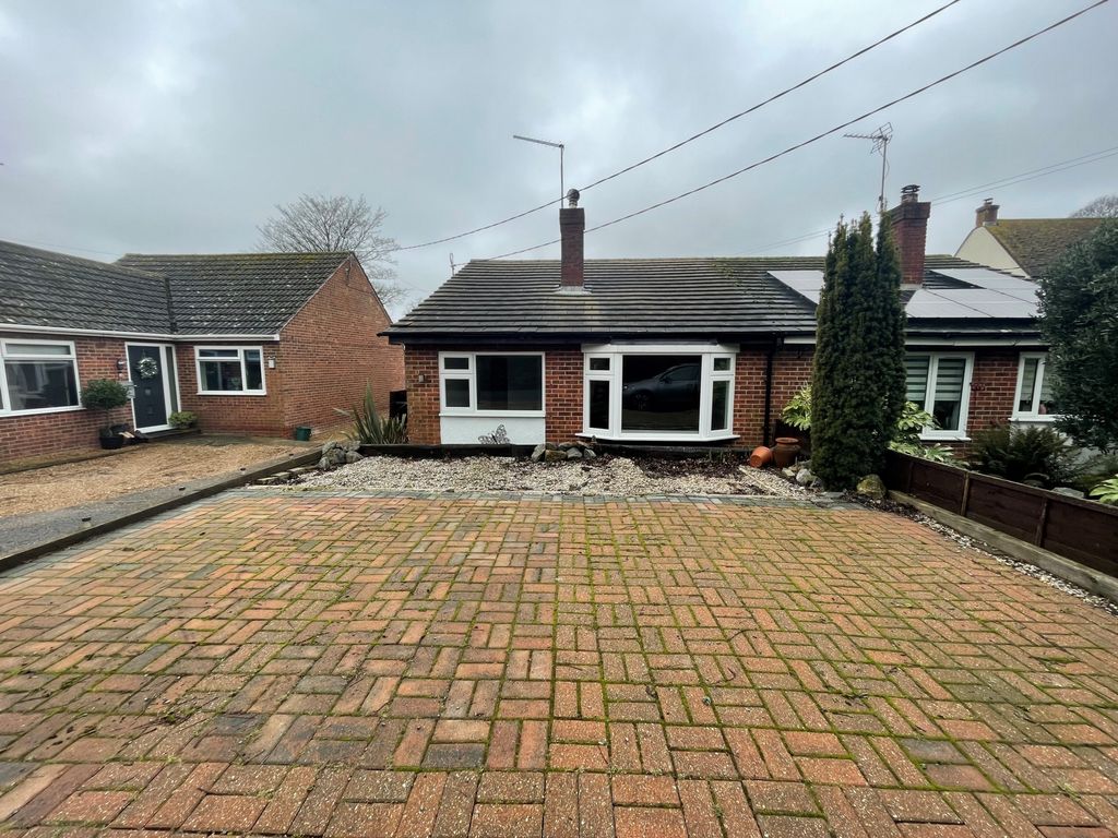 Property photo 1 of 8 Photo 2