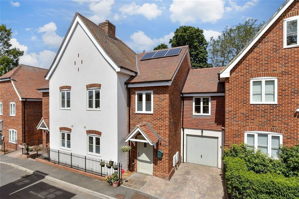 Property photo 1 of 16 External (Web)