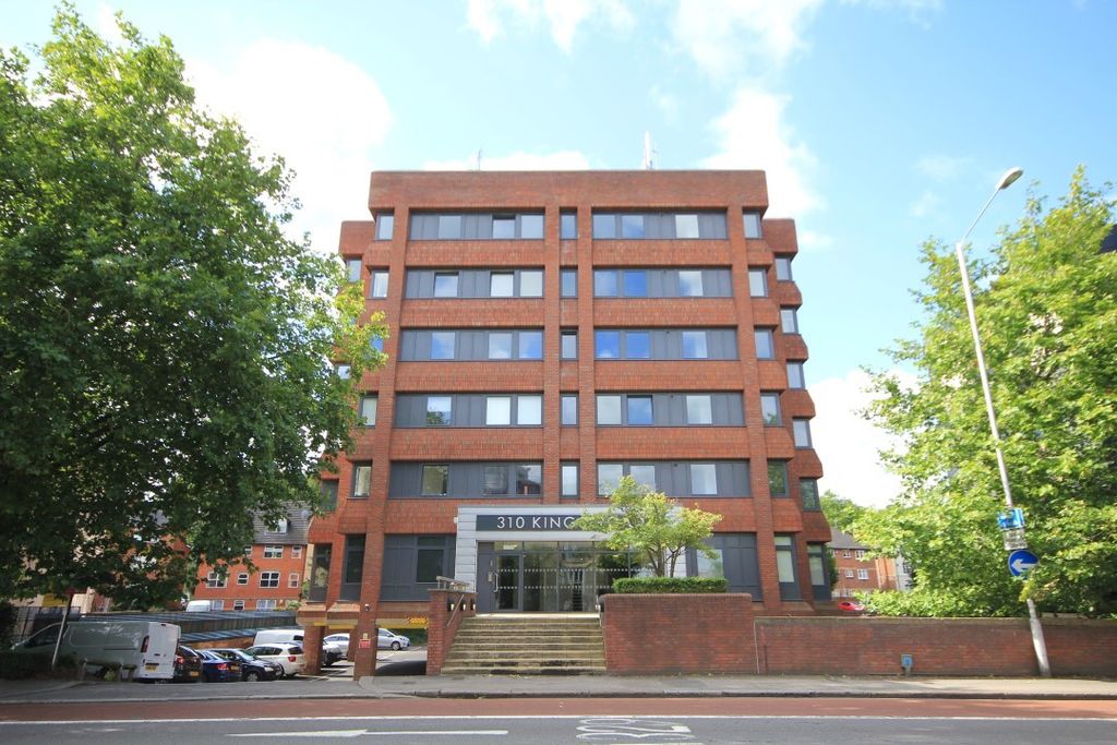 Property photo 1 of 5 External Shot (Main)