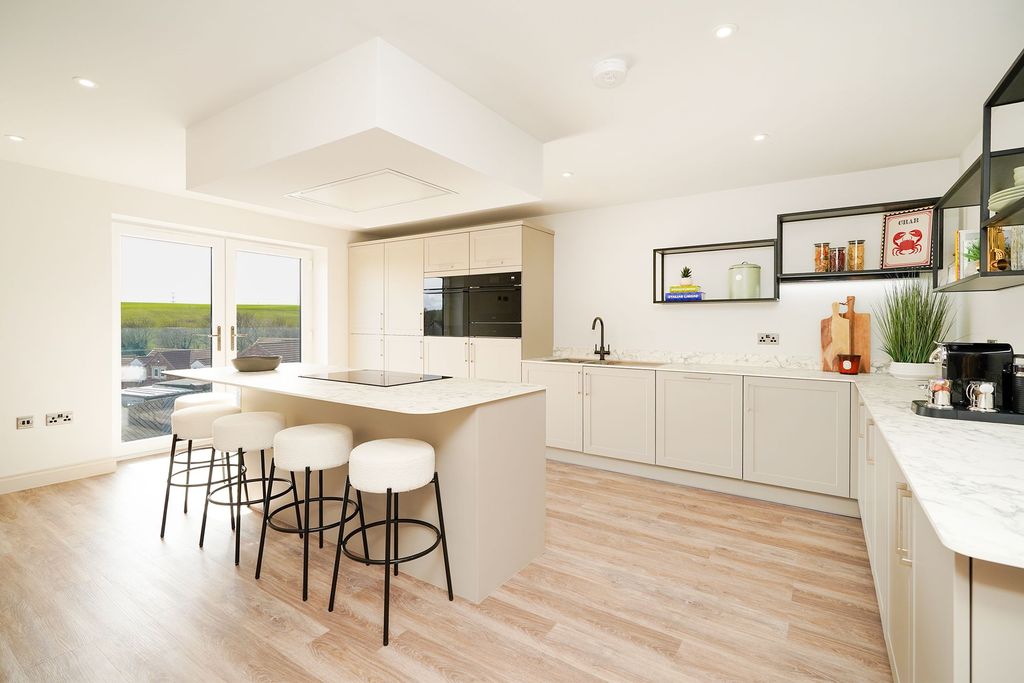 Property photo 2 of 28