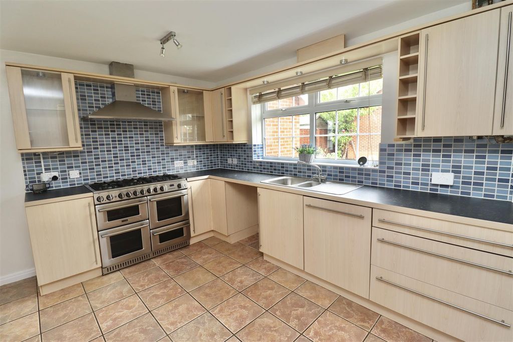 Property photo 3 of 10 Img_4853.Jpg