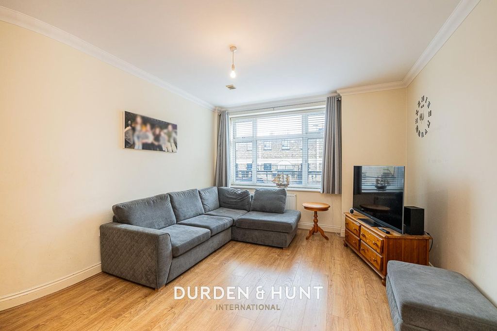 Property photo 3 of 13 Byron-10.Jpg