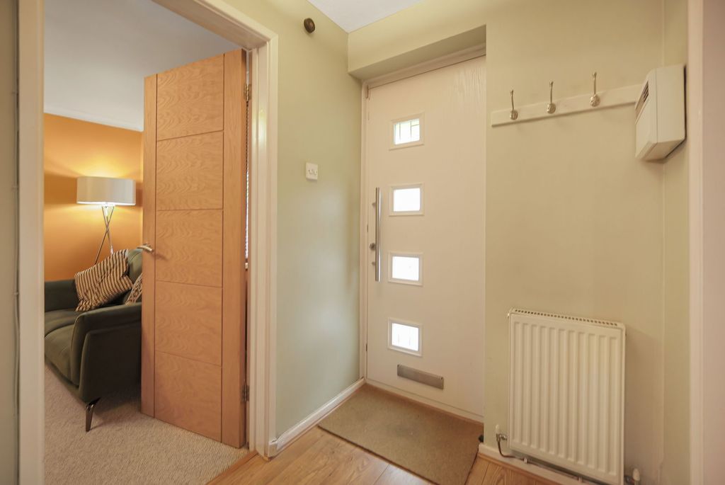 Property photo 3 of 27