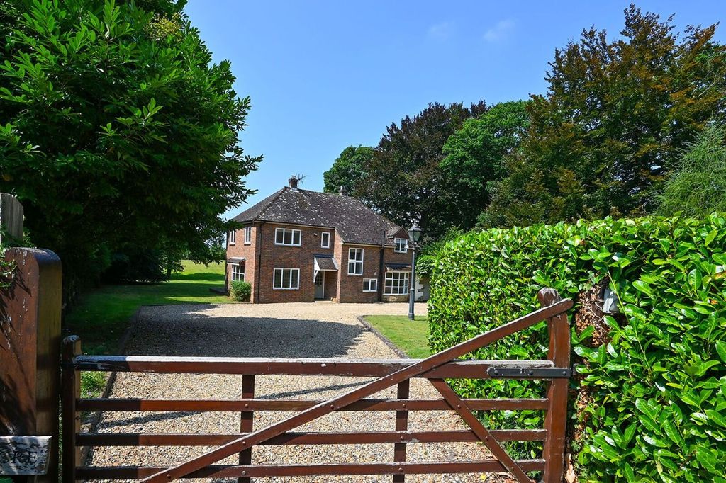 Property photo 3 of 23
