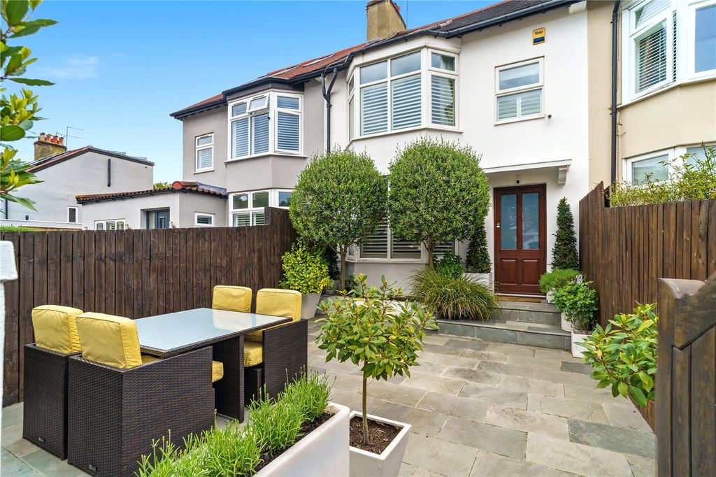 Property photo 2 of 12 Picture No. 34