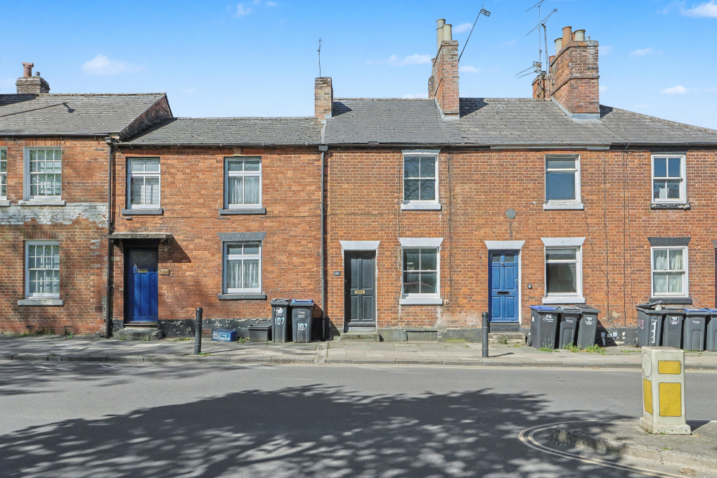 Property photo 1 of 8