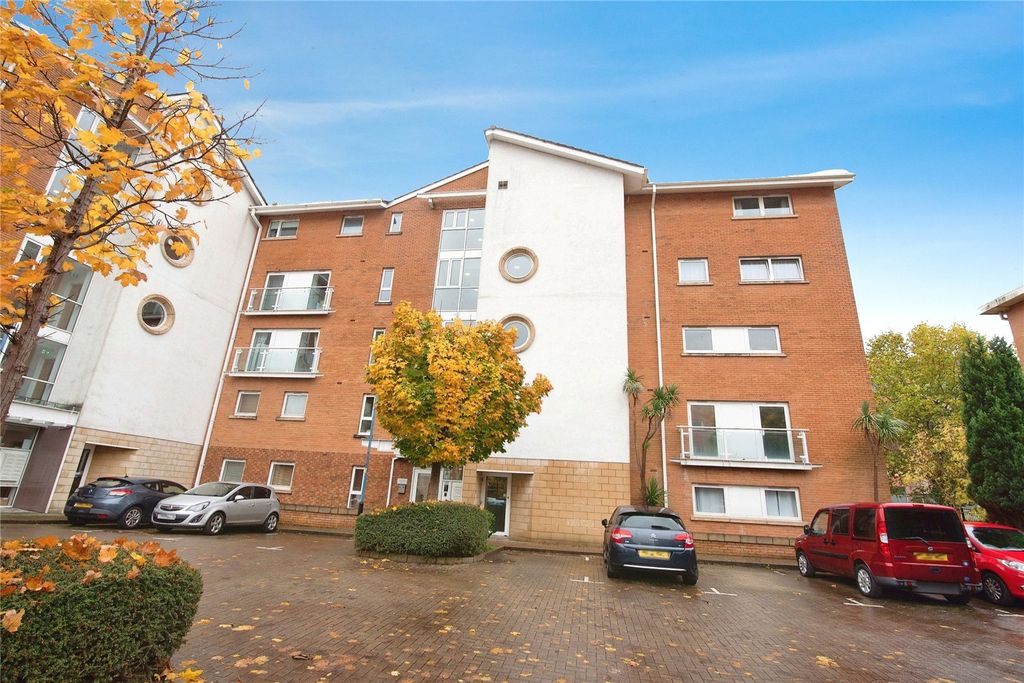 Property photo 1 of 21 Exterior