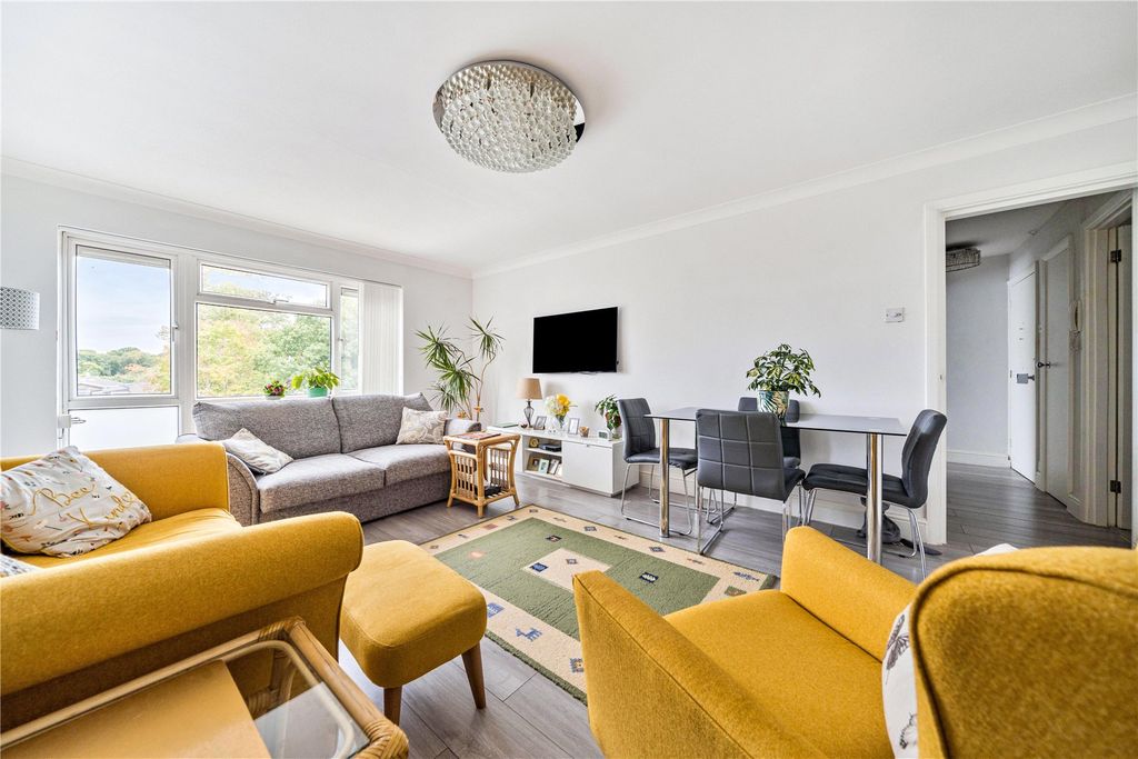 Property photo 1 of 18 Picture No. 06